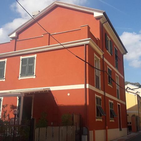 莱万托Gloria House公寓 外观 照片